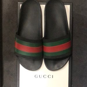 Gucci flip flops